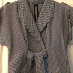 Never worn -Top  with tiny checkered fabric / epaulets - tie at waist, s…